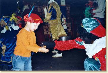 20071124-03 Sinterklaas op papa's werk